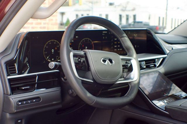Used 2025 INFINITI QX80 Sensory AWD/4WD image 21