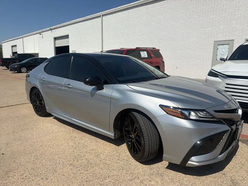 Used 2023 Toyota Camry XSE w/ Navigation Package image 3