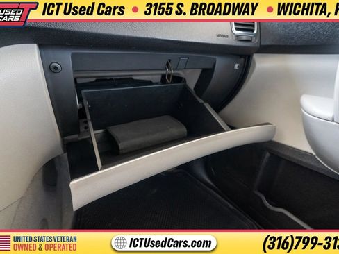 Used 2009 GMC Acadia SLE w/ Preferred Package FWD image 24