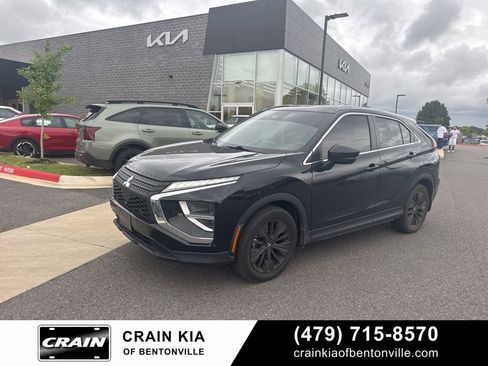 Used 2022 Mitsubishi Eclipse Cross LE FWD image 1