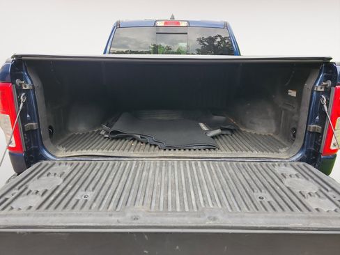 Used 2019 RAM 1500 Big Horn AWD/4WD image 15