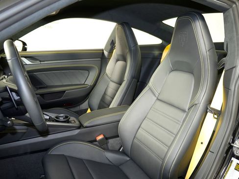 New 2026 Porsche 911 Carrera RWD image 5