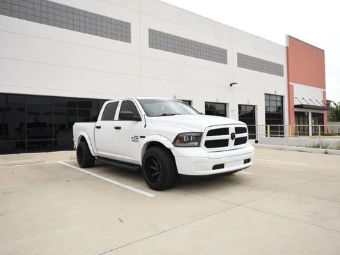 Used 2019 RAM 1500 Tradesman image 2