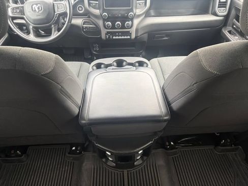 Used 2024 RAM 5500 Tradesman w/ Chrome Appearance Group AWD/4WD image 18