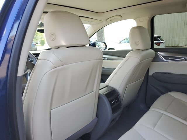 Certified 2023 Cadillac XT5 Premium Luxury w/ LPO, Floor Liner Package AWD/4WD image 16