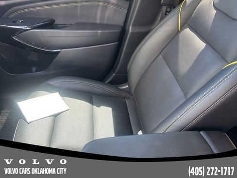 Used 2024 Chevrolet Trax ACTIV w/ Driver Confidence Package FWD image 6