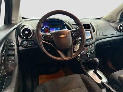 Used 2015 Chevrolet Trax LS AWD/4WD image 21