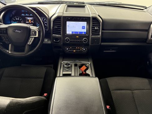 Certified 2020 Ford Expedition XLT image 10