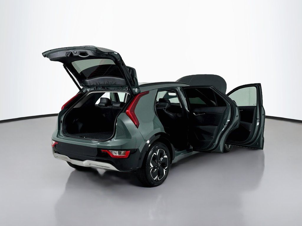 Used 2023 Kia Niro Wind w/ Wind Preserve Package FWD image 20