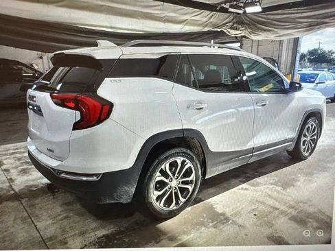 Used 2020 GMC Terrain SLT w/ Preferred Package AWD/4WD image 3