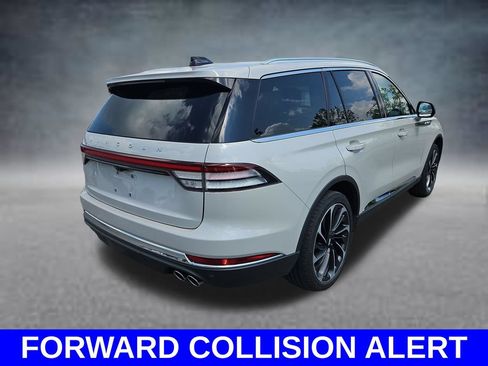 Used 2025 Lincoln Aviator Reserve w/ Illumination Package AWD/4WD image 5