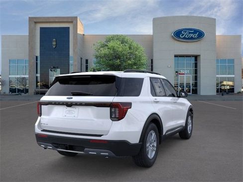 New 2025 Ford Explorer Active w/ Active Comfort Package image 8