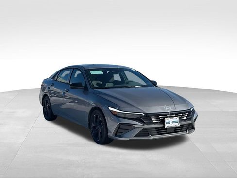 New 2026 Hyundai Elantra SEL Sport image 1