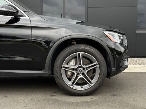 Used 2022 Mercedes-Benz GLC 300 4MATIC image 12