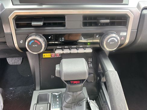 New 2026 Toyota Tacoma TRD Off-Road w/ TRD Off Road Upgrade Package AWD/4WD image 28