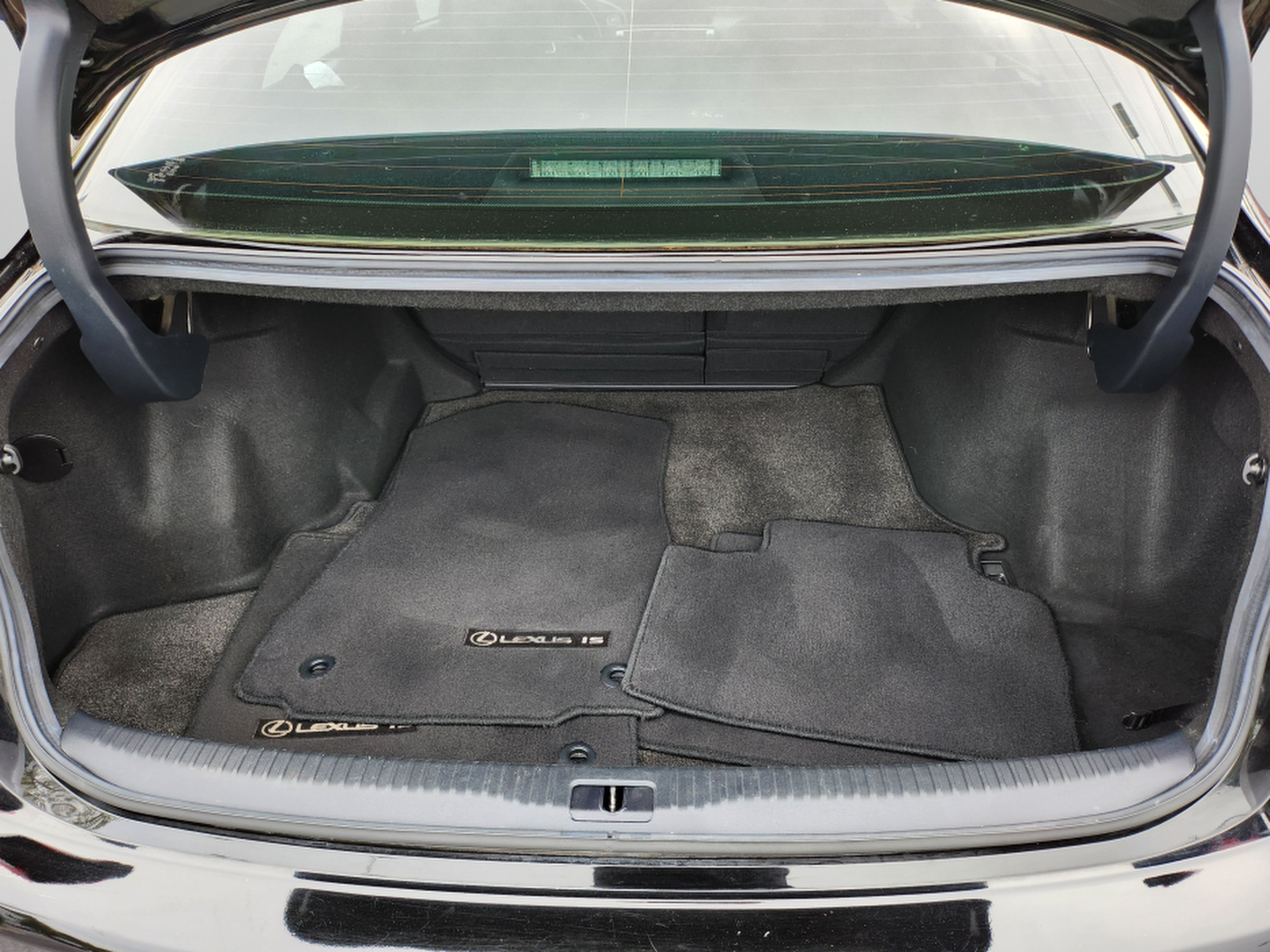 Used 2015 Lexus IS 250 w/ F-Sport Package RWD image 24