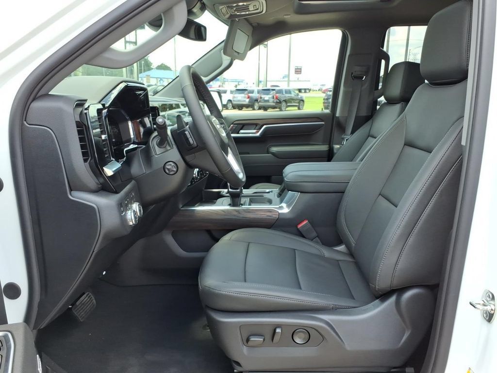 New 2026 GMC Sierra 1500 SLT w/ SLT Premium Plus Package AWD/4WD image 12