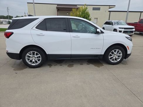 Used 2024 Chevrolet Equinox LT AWD/4WD image 9