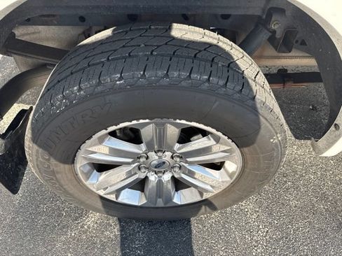Used 2018 Ford F150 Lariat AWD/4WD image 6