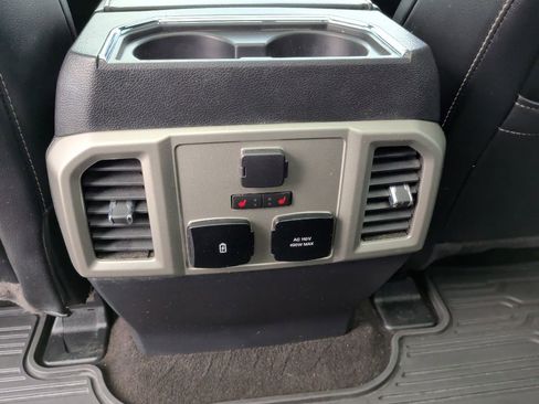 Used 2020 Ford F150 Lariat w/ Equipment Group 502A Luxury AWD/4WD image 46