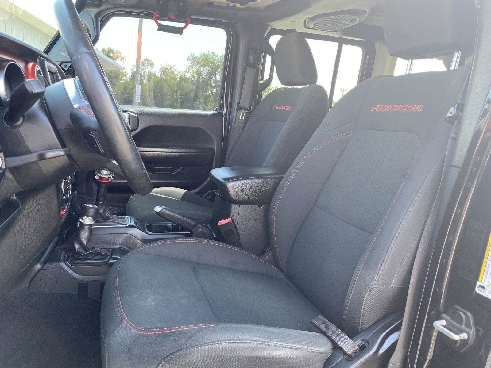 Used 2019 Jeep Wrangler Unlimited Rubicon w/ Cold Weather Group AWD/4WD image 16