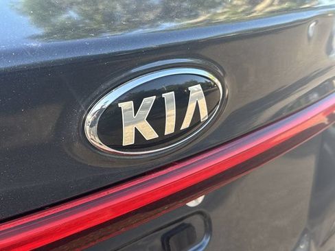Used 2020 Kia Forte LXS FWD image 9