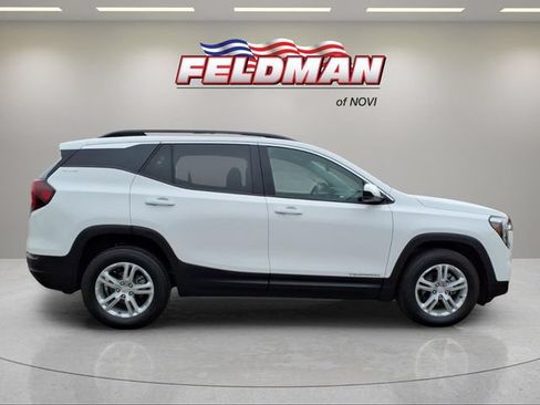 Used 2023 GMC Terrain SLE w/ Driver Convenience Package AWD/4WD image 7