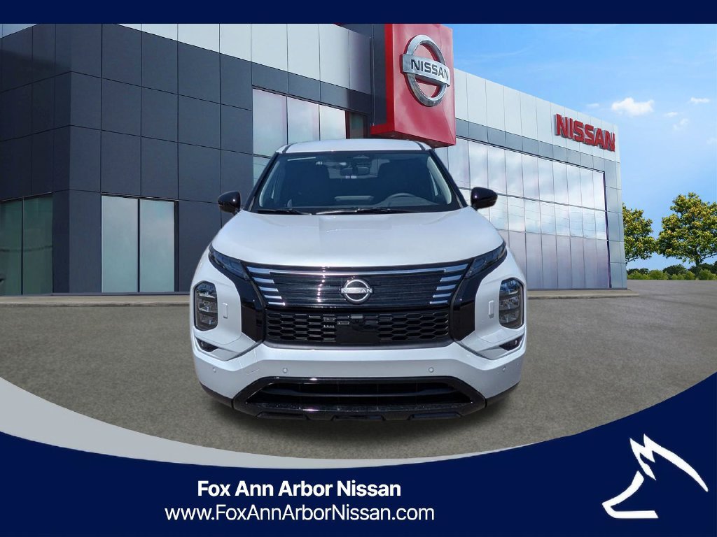 Used 2026 Nissan Rogue SL w/ Family Package AWD/4WD image 8