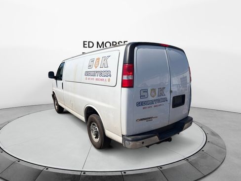 Used 2014 Chevrolet Express 2500 w/ Express Access Plus Package RWD image 4