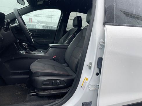 Used 2023 Chevrolet Equinox RS AWD/4WD image 9