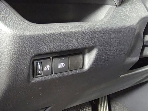 Used 2021 Toyota RAV4 XLE image 14