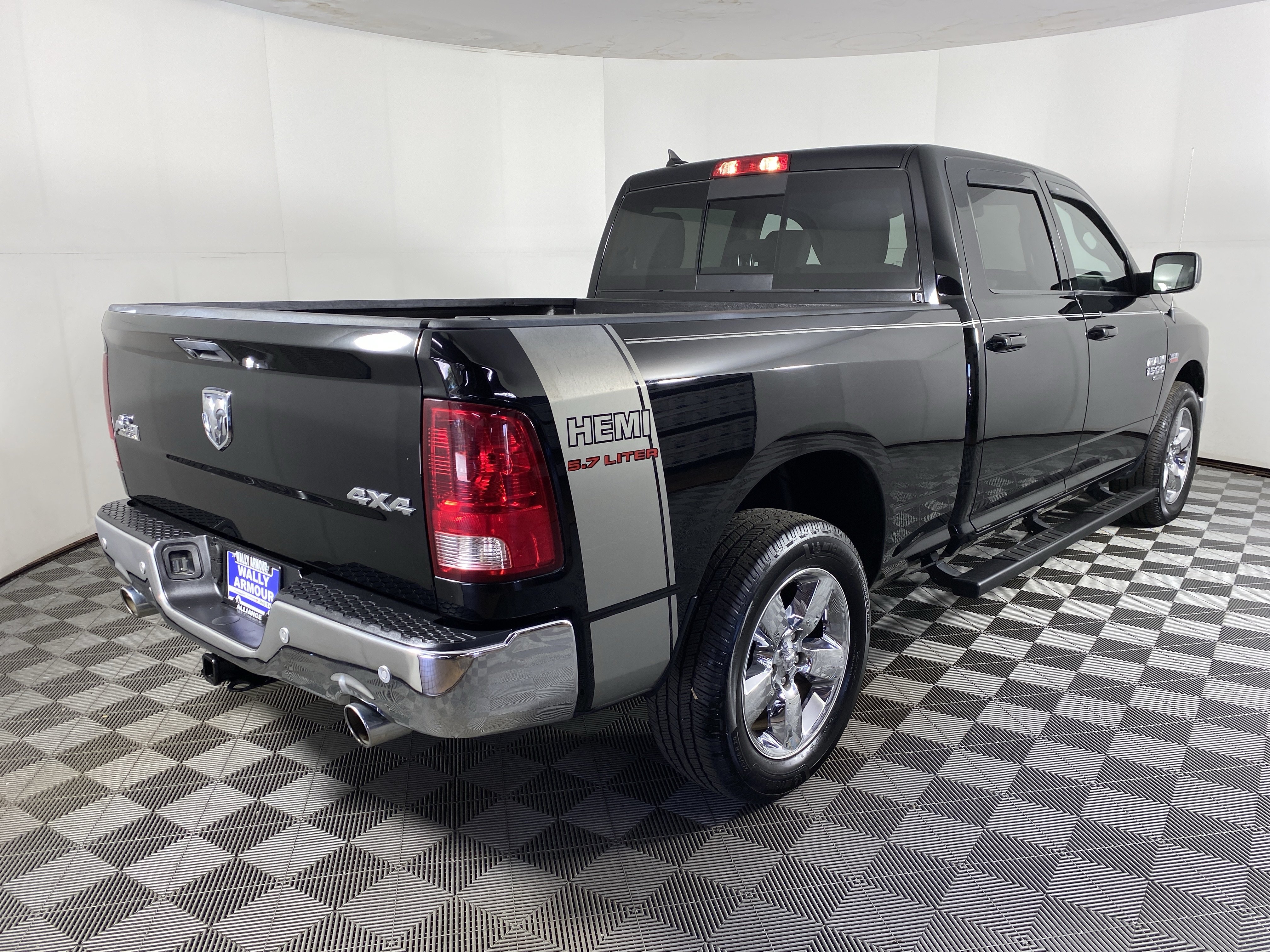 Used 2019 RAM 1500 Big Horn AWD/4WD image 34