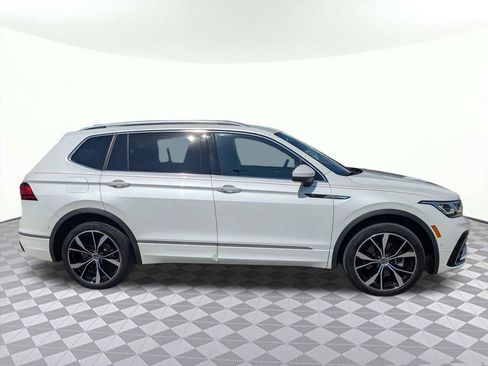 Used 2023 Volkswagen Tiguan SEL R-Line AWD/4WD image 3