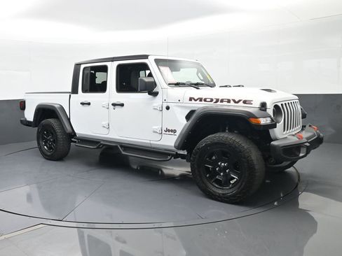 Used 2023 Jeep Gladiator Mojave image 8