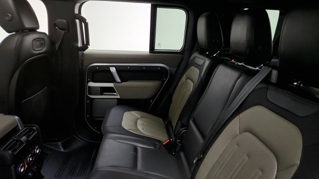 Used 2022 Land Rover Defender 110 X-Dynamic SE AWD/4WD image 42
