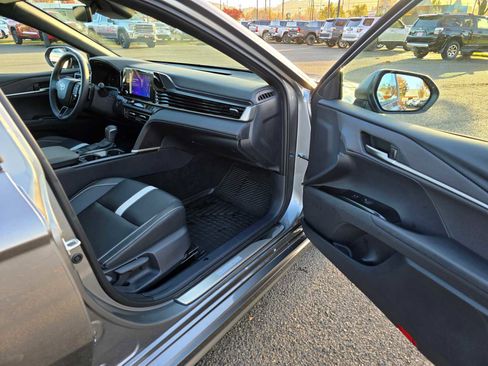 Certified 2025 Toyota Camry SE image 14