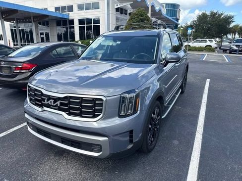 Used 2023 Kia Telluride SX FWD image 3
