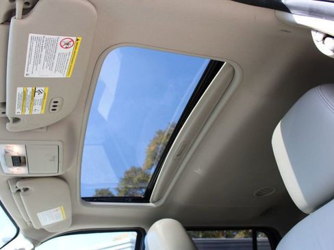 Used 2015 Lincoln Navigator 2WD image 27