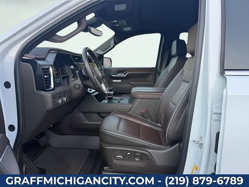 Used 2026 GMC Sierra 1500 Denali w/ Denali Reserve Package AWD/4WD image 12