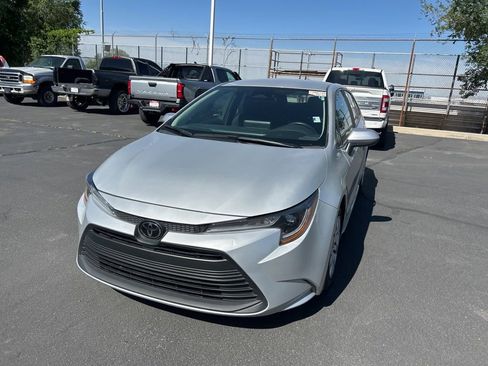 Used 2024 Toyota Corolla LE FWD image 9