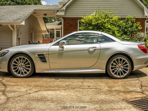 Used 2017 Mercedes-Benz SL 550 image 17