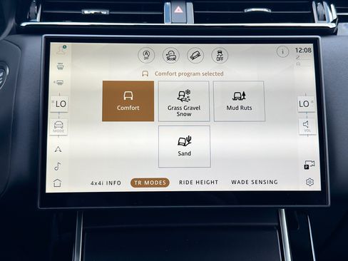 New 2026 Land Rover Range Rover Velar Belgravia AWD/4WD image 30