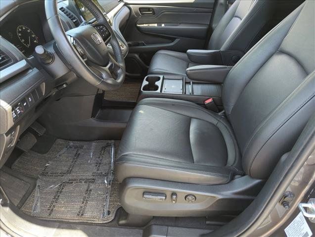 Certified 2025 Honda Odyssey EX-L image 16