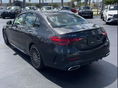 Used 2023 Mercedes-Benz C 300 Sedan image 4