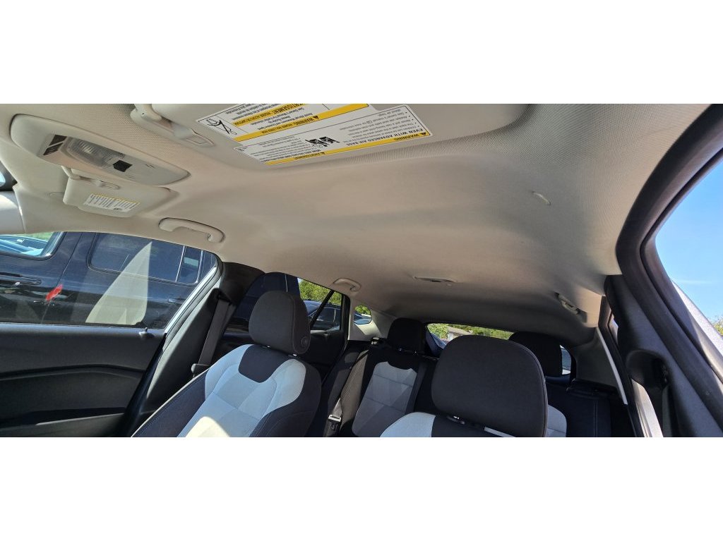 Used 2025 Chevrolet Trax LS w/ LS Convenience Package FWD image 7