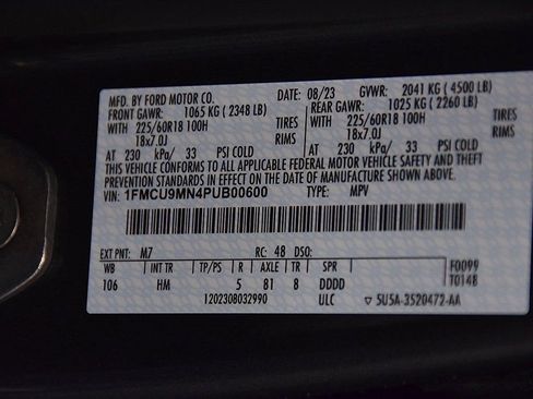 Used 2023 Ford Escape ST-Line w/ Tech Pack #1 AWD/4WD image 18