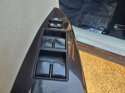 Used 2012 Toyota Venza LE image 13