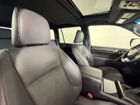 Used 2023 Lexus GX 460 Premium w/ Premium Package AWD/4WD image 33