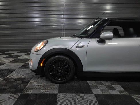 Used 2018 MINI Cooper S FWD image 34