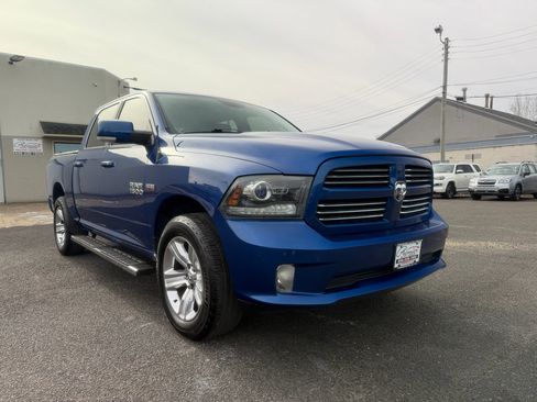 Used 2014 RAM 1500 Sport w/ Convenience Group image 3